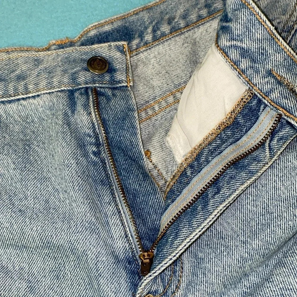 ZENA high rise capri denim embellished at bottom button zipper fly Y2K size 10 - Picture 5 of 10